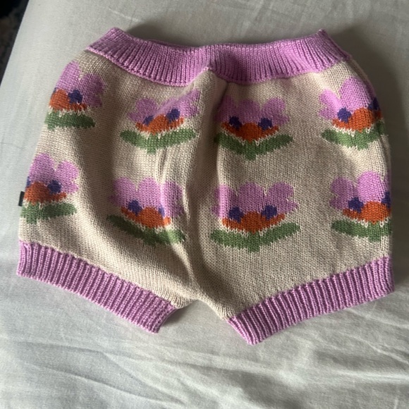 Oeuf Pink and Cream Floral Knit Shorts (these run big!) - Picture 3 of 3